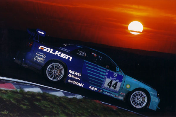 With the Falken Skyline through the night on the Nordschleife